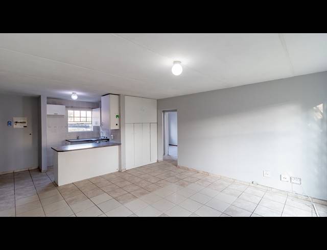 2 BEDROOM APARTMENT FOR SALE IN WELTEVREDEN PARK